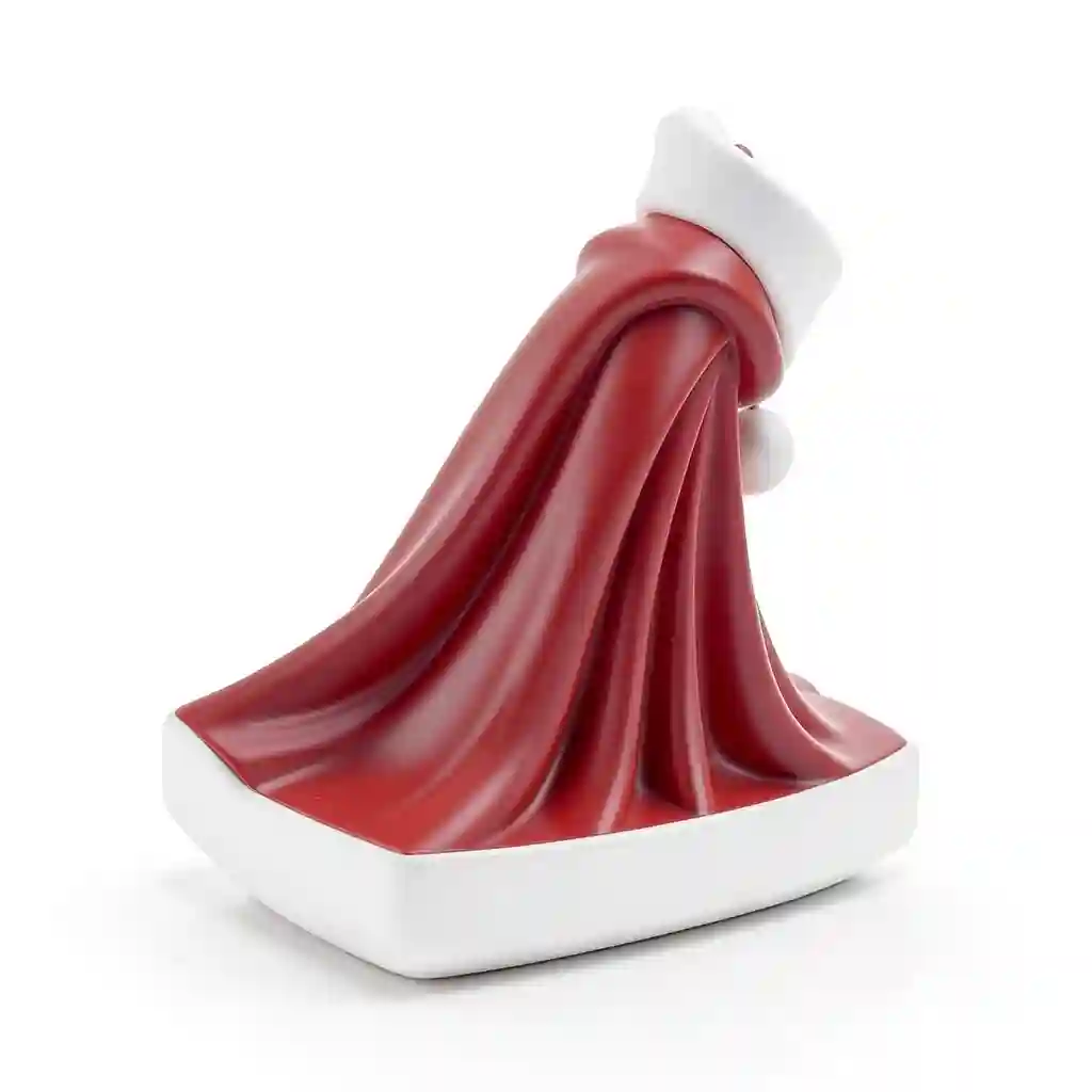Santa_Cloak_Sculpture_001.webp