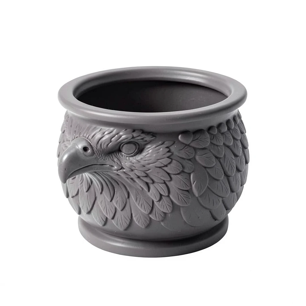 Falcon_Perch_Planter