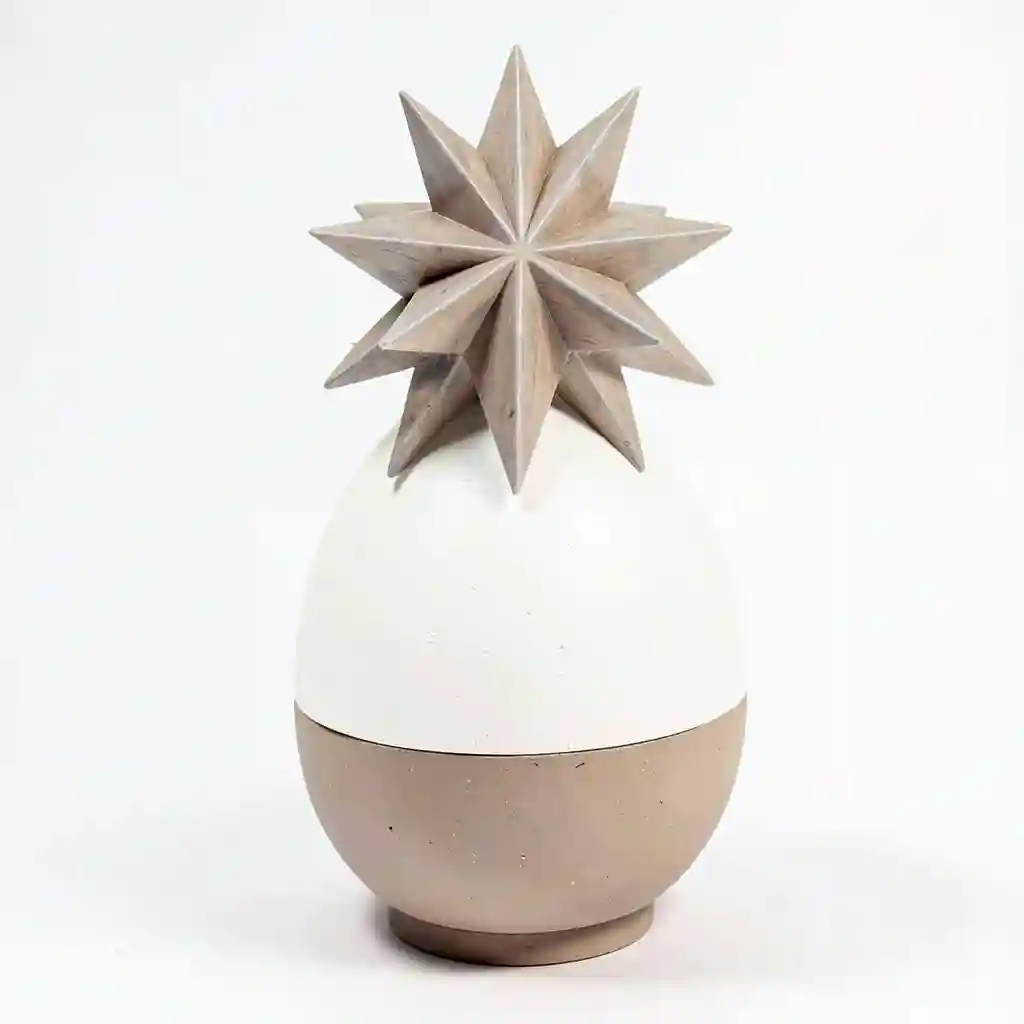 Easter_Egg_With_Radiant_Star_002.webp