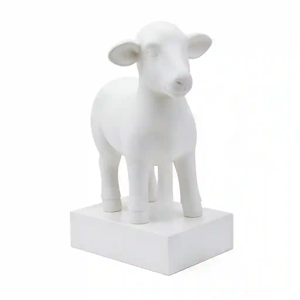 Lamb_Minimal_Sculpture_001.webp