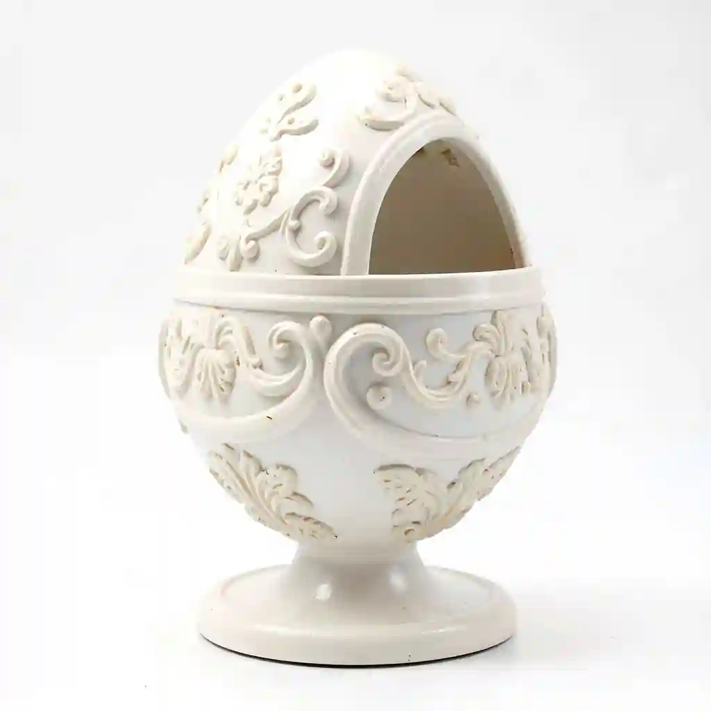 Luxury_Ornament_Egg_Form_001.webp