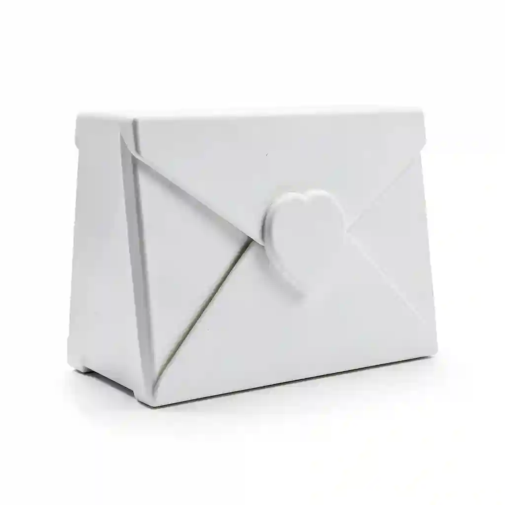 Love_Envelope_Sculpture_Form_001.webp