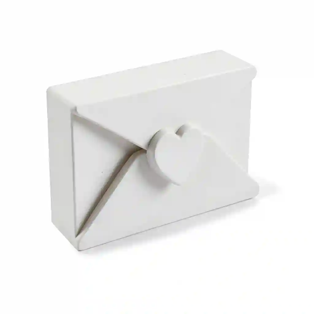 Love_Envelope_Sculpture_Form_002.webp