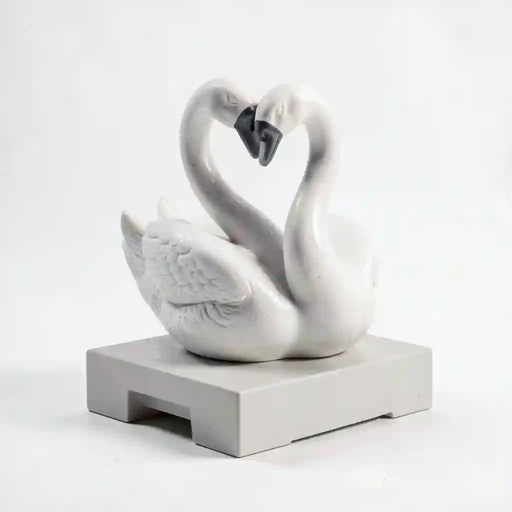 Two_Swans_Heart_Form_002.webp